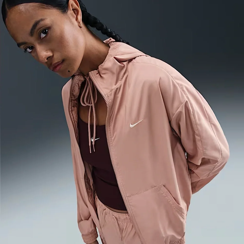Nike Sportswear Classic Wovens Women's Loose UV Hooded Jacket - Picture 4 of 6